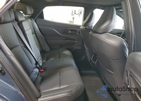 2026 Toyota Crown Platinum из США, поврежденный, VIN JTDAFAAF0T3014527